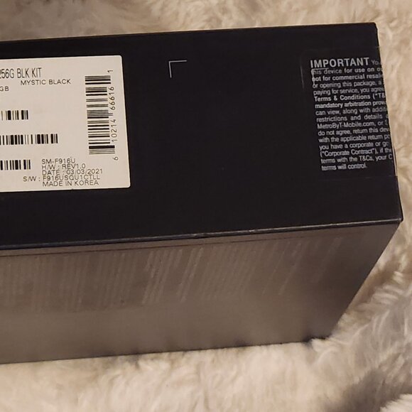 Samsung Galaxy Z Fold 2 5G Black Empty Phone BOX (no phone) + All Inserts - Picture 6 of 11